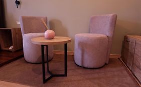 Manhattan Room & Suite